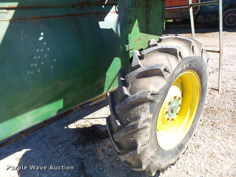 image for item DA3446 John Deere 6000 self-propelled sprayer