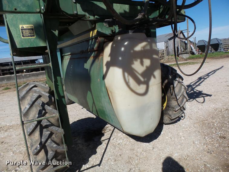 image for item DA3446 John Deere 6000 self-propelled sprayer