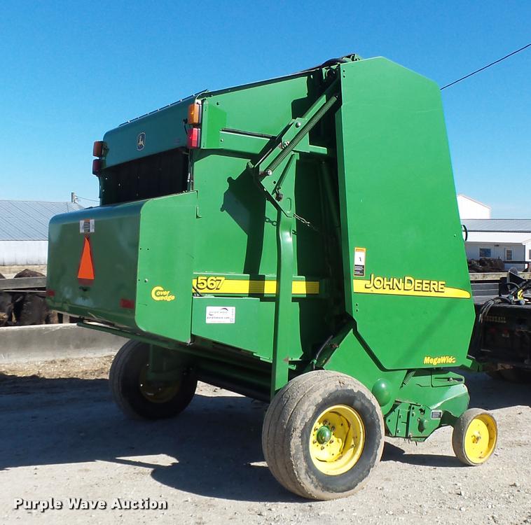 image for item DA3450 2003 John Deere 567 round baler