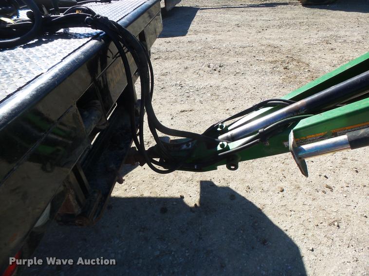 image for item DA3450 2003 John Deere 567 round baler