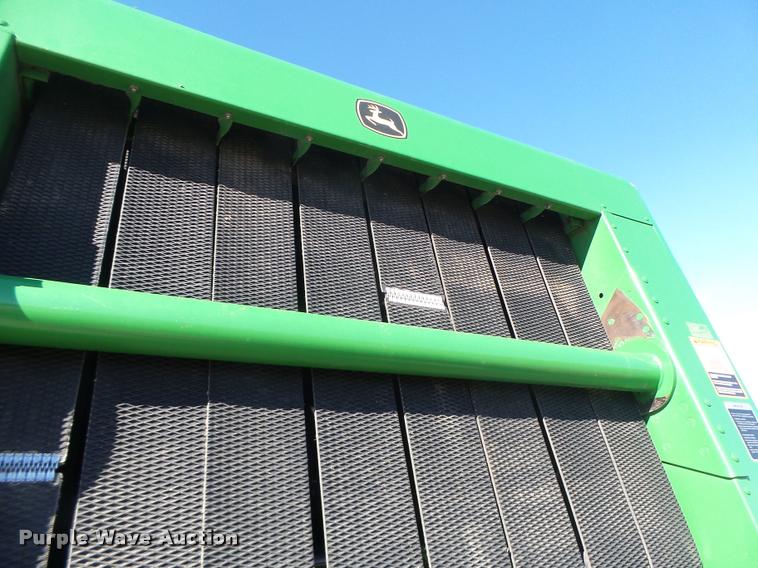 image for item DA3450 2003 John Deere 567 round baler