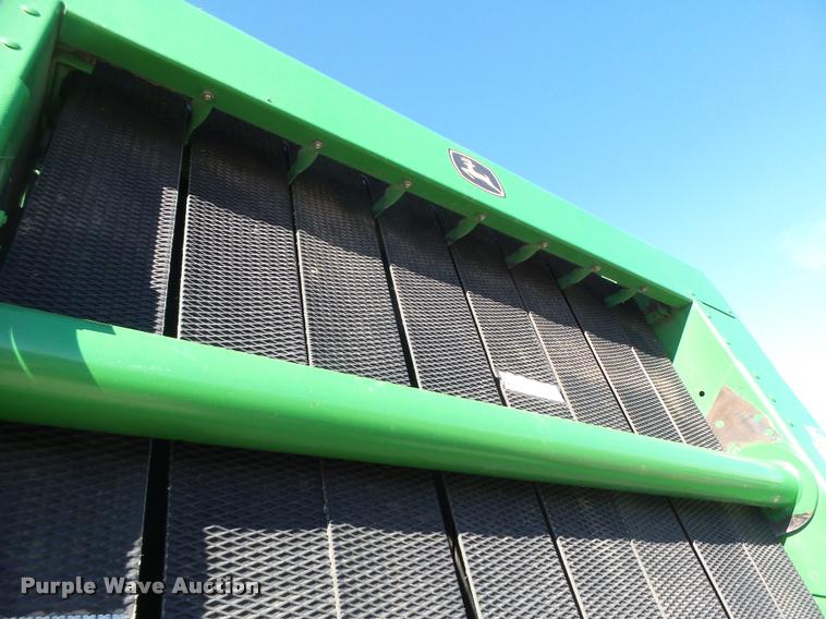 image for item DA3450 2003 John Deere 567 round baler