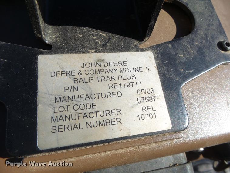 image for item DA3450 2003 John Deere 567 round baler