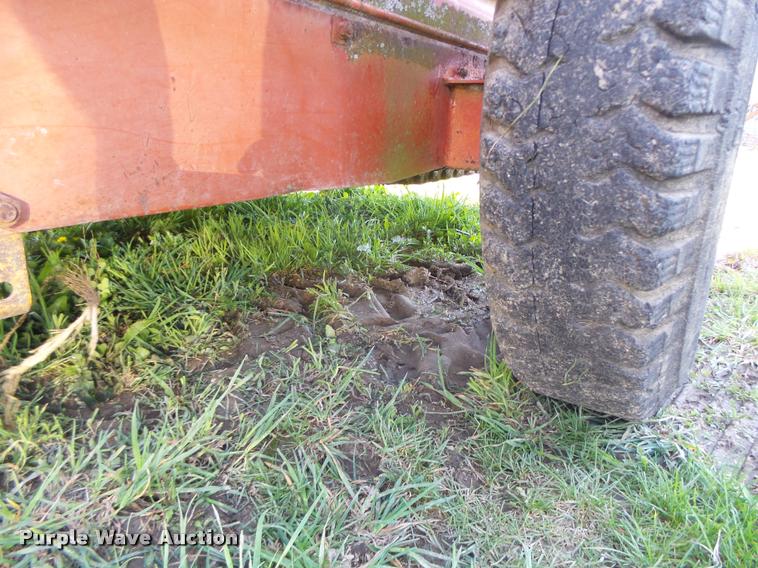 image for item DA3451 New Holland 518 manure spreader