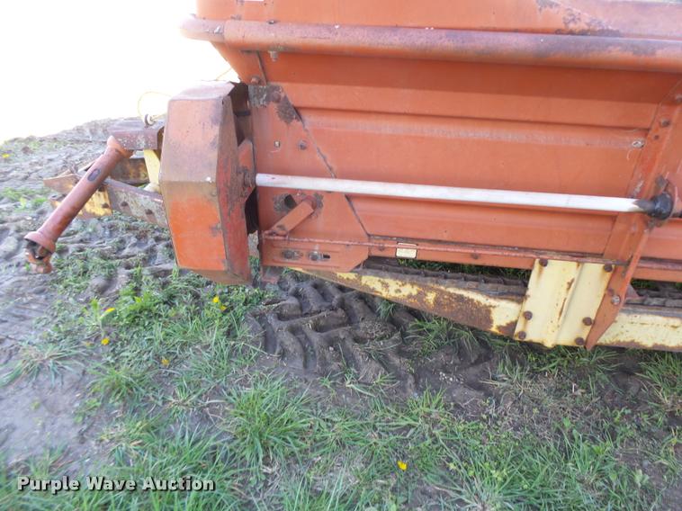 image for item DA3451 New Holland 518 manure spreader