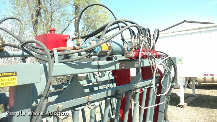 image for item DA5529 WW cattle chute
