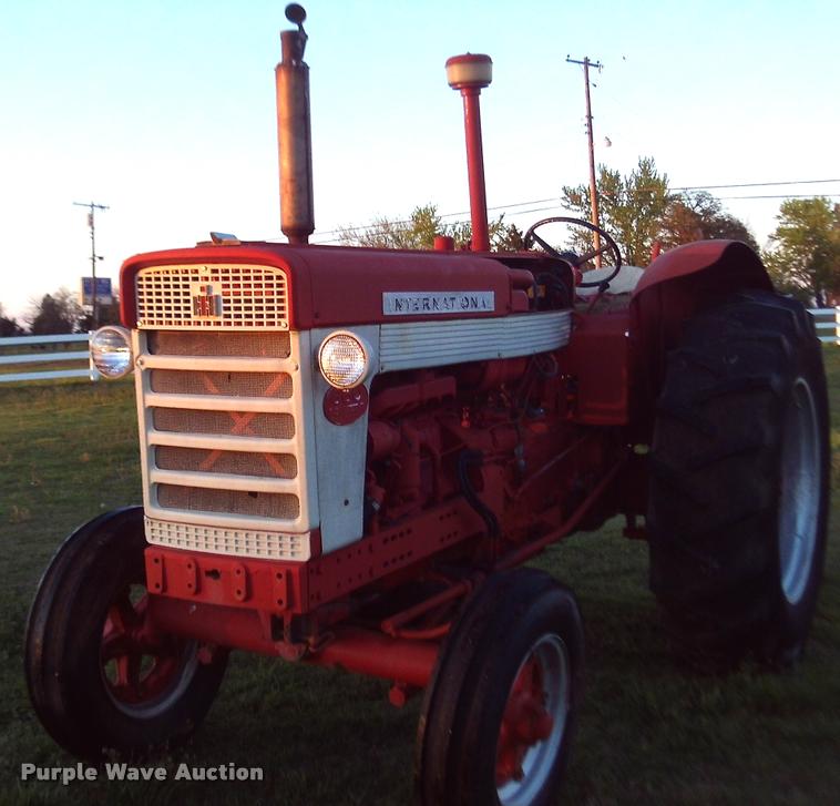 image for item DA6035 1959 International 660 Wheatland tractor