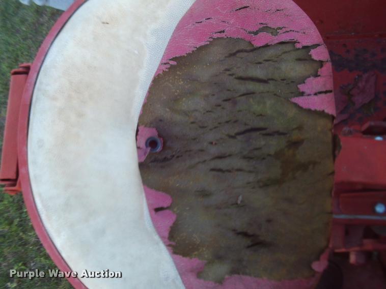 image for item DA6035 1959 International 660 Wheatland tractor