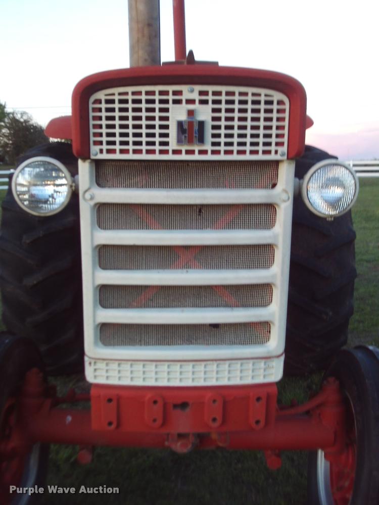 image for item DA6035 1959 International 660 Wheatland tractor