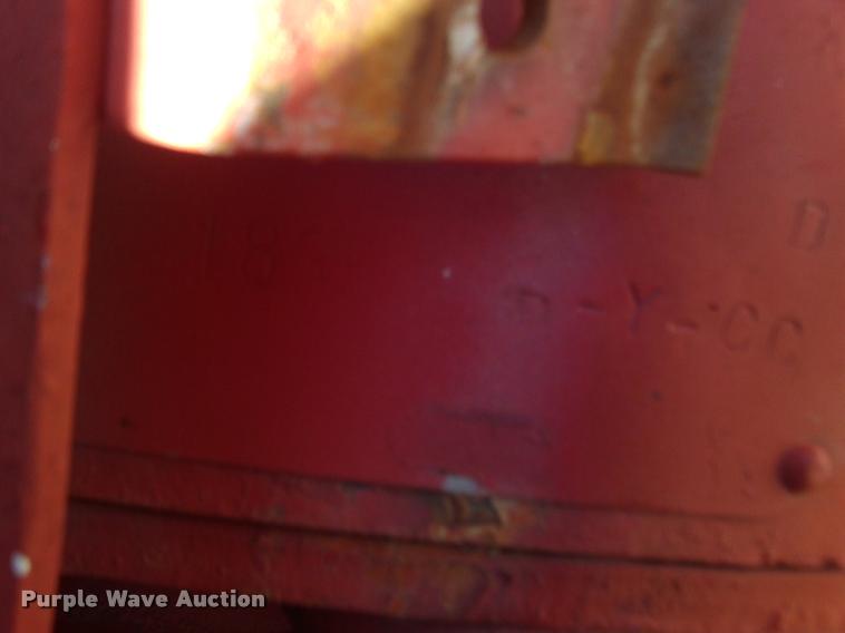 image for item DA6035 1959 International 660 Wheatland tractor