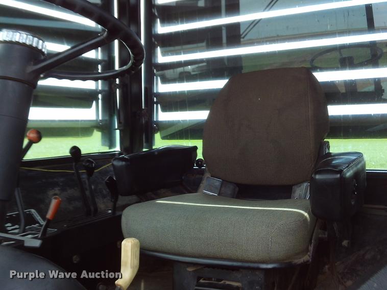 image for item DA6041 1975 John Deere 4430W tractor