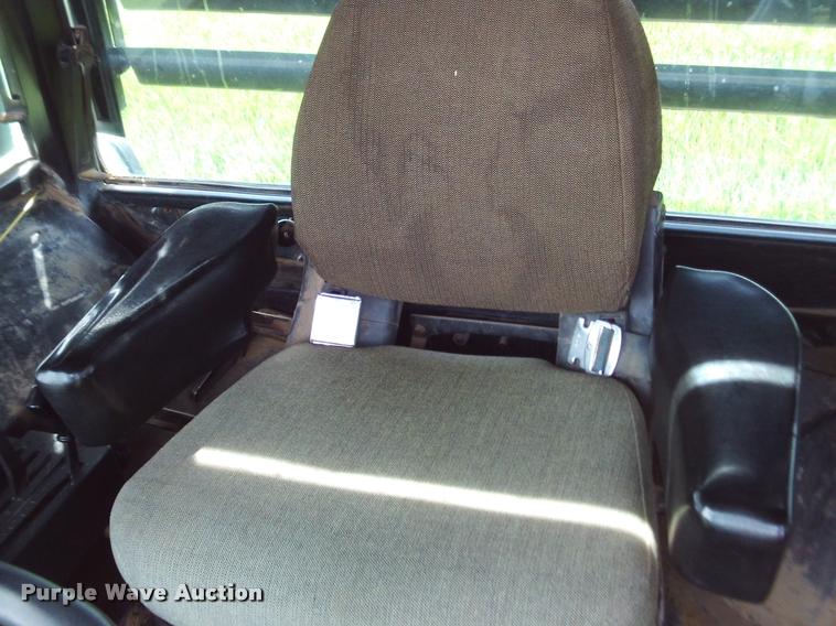 image for item DA6041 1975 John Deere 4430W tractor