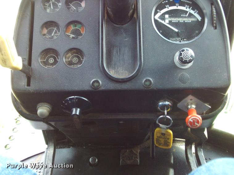 image for item DA6041 1975 John Deere 4430W tractor