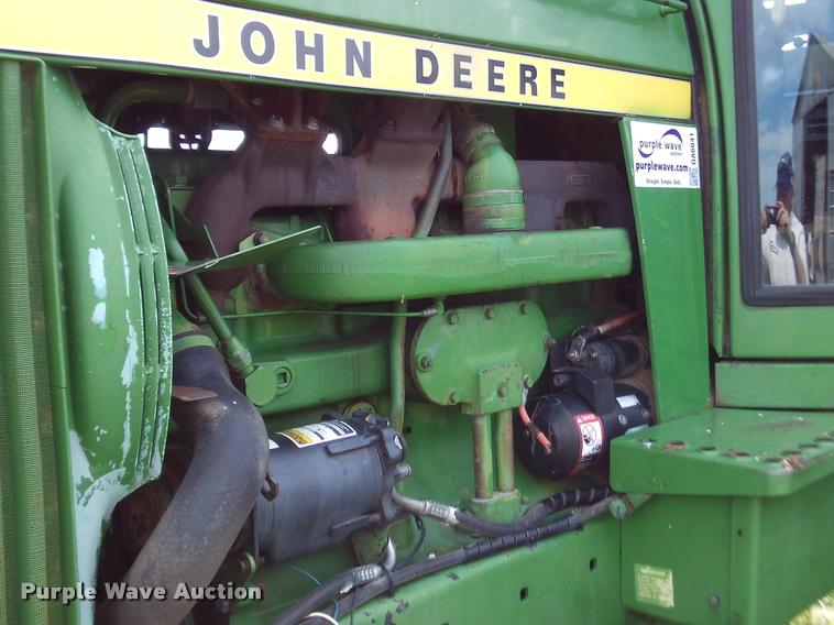 image for item DA6041 1975 John Deere 4430W tractor