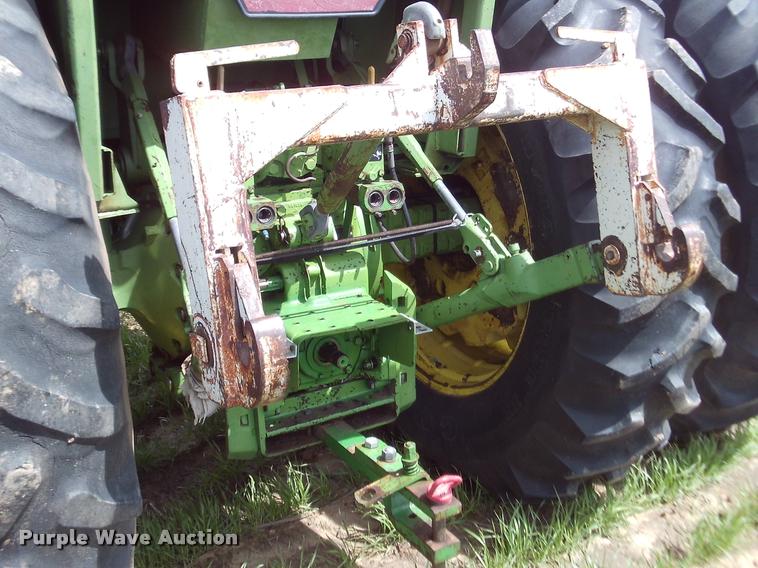 image for item DA6041 1975 John Deere 4430W tractor