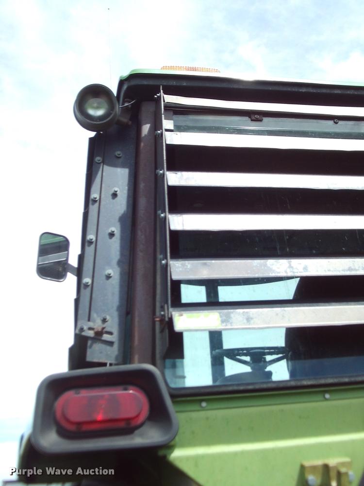 image for item DA6041 1975 John Deere 4430W tractor