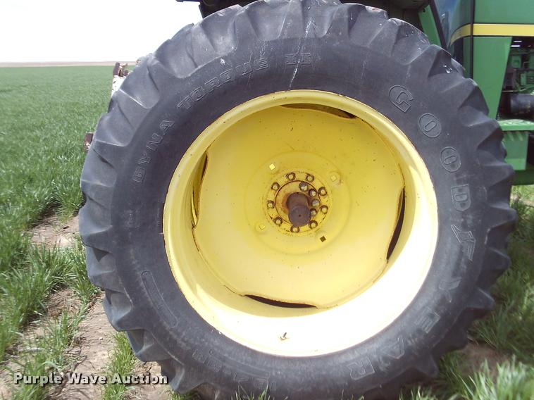 image for item DA6041 1975 John Deere 4430W tractor