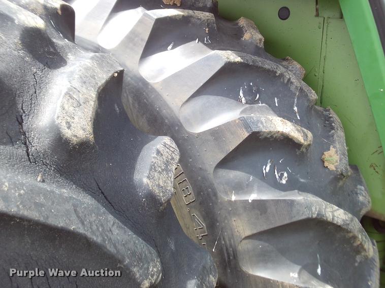 image for item DA6041 1975 John Deere 4430W tractor