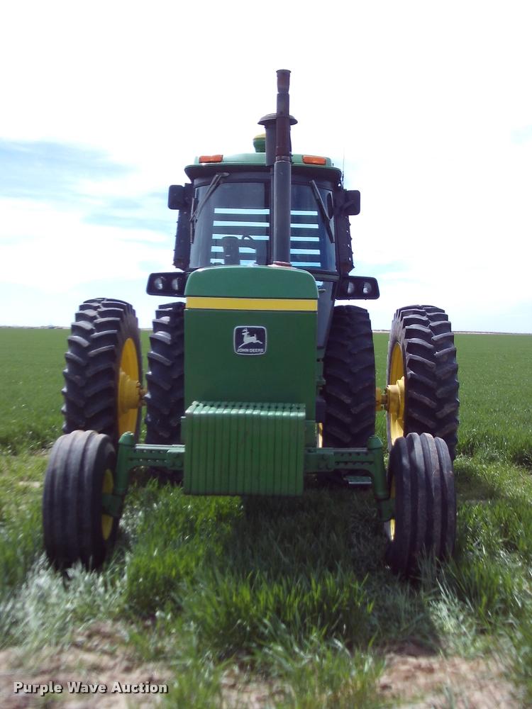 image for item DA6042 1981 John Deere 4640P tractor