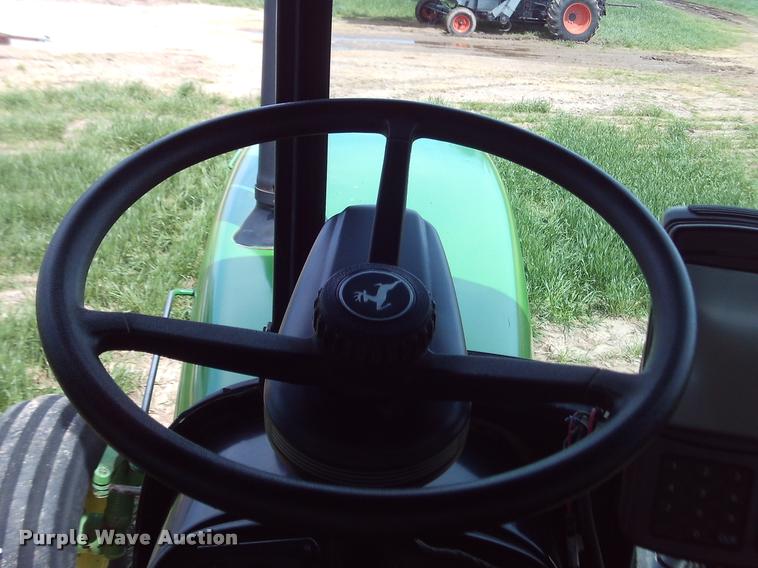 image for item DA6042 1981 John Deere 4640P tractor