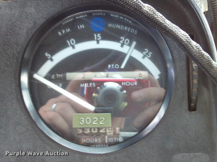 image for item DA6042 1981 John Deere 4640P tractor