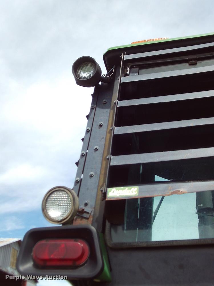 image for item DA6042 1981 John Deere 4640P tractor