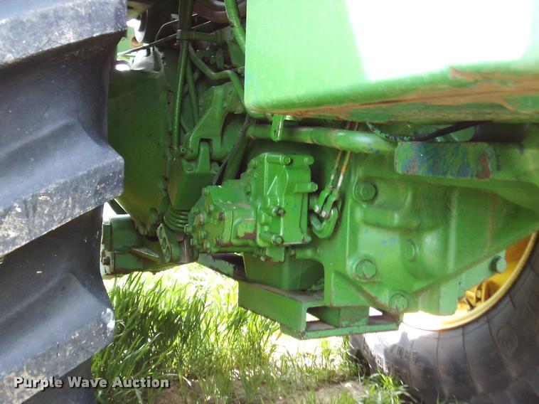 image for item DA6042 1981 John Deere 4640P tractor