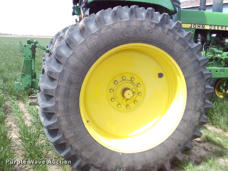 image for item DA6042 1981 John Deere 4640P tractor