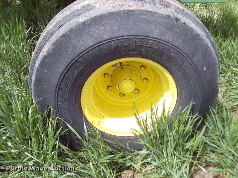 image for item DA6042 1981 John Deere 4640P tractor