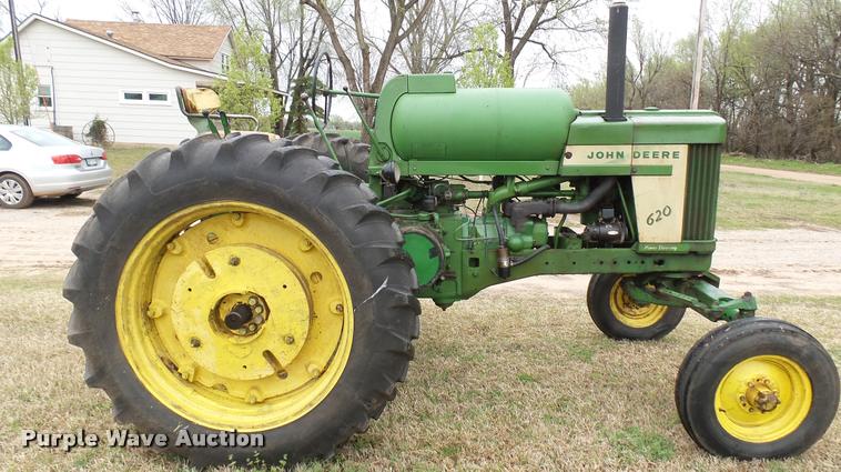 image for item DA7750 John Deere 620 tractor