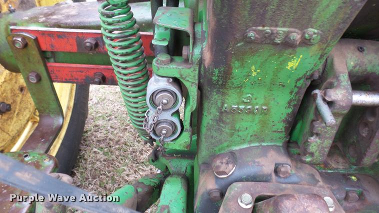 image for item DA7750 John Deere 620 tractor