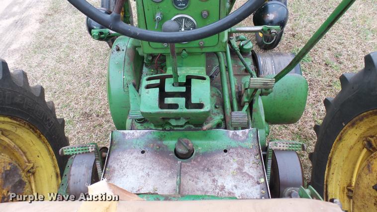 image for item DA7750 John Deere 620 tractor