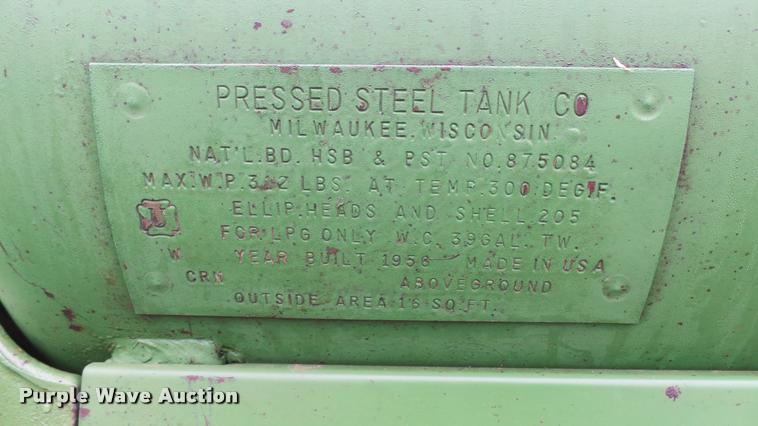 image for item DA7750 John Deere 620 tractor