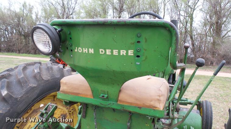 image for item DA7750 John Deere 620 tractor