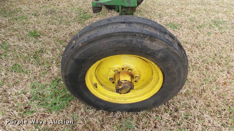 image for item DA7750 John Deere 620 tractor