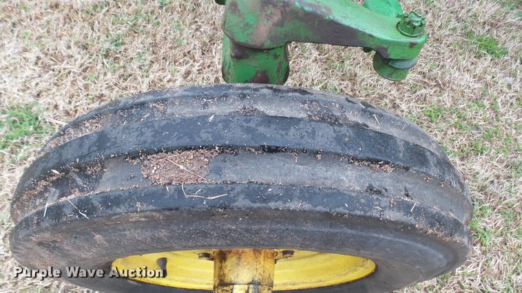 image for item DA7750 John Deere 620 tractor