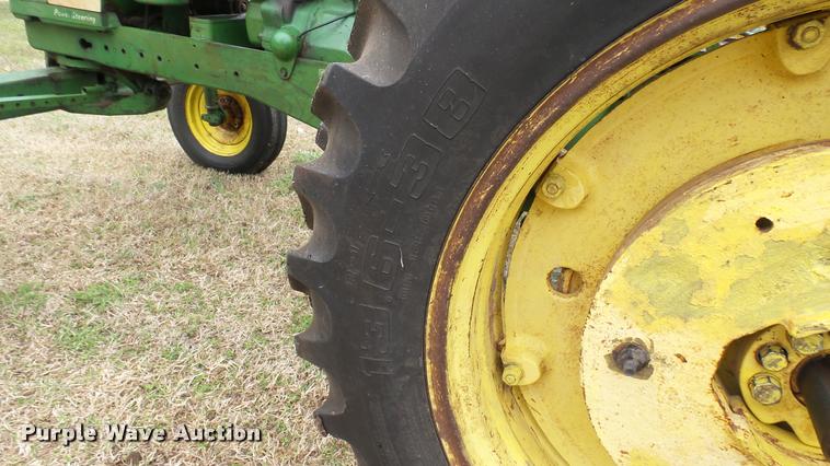 image for item DA7750 John Deere 620 tractor