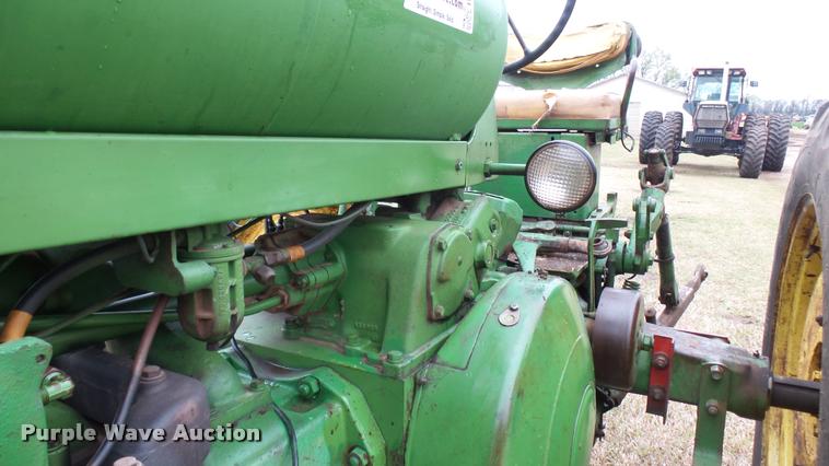 image for item DA7750 John Deere 620 tractor