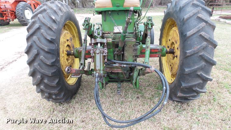 image for item DA7750 John Deere 620 tractor