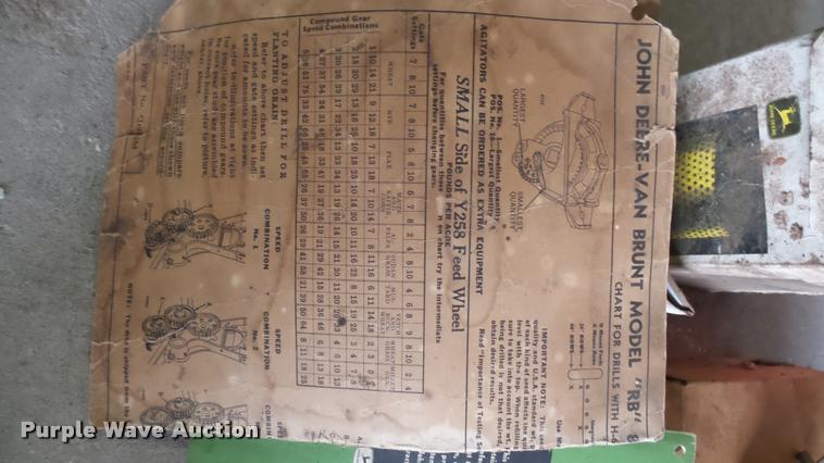 image for item DA7750 John Deere 620 tractor