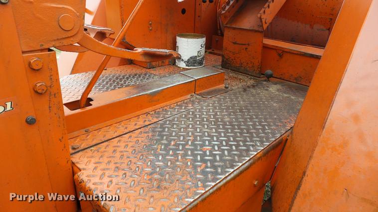 image for item DA7752 Allis Chalmers One-Ninety XT tractor