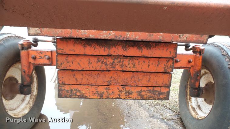 image for item DA7752 Allis Chalmers One-Ninety XT tractor