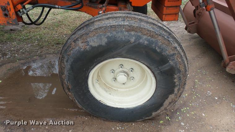 image for item DA7752 Allis Chalmers One-Ninety XT tractor