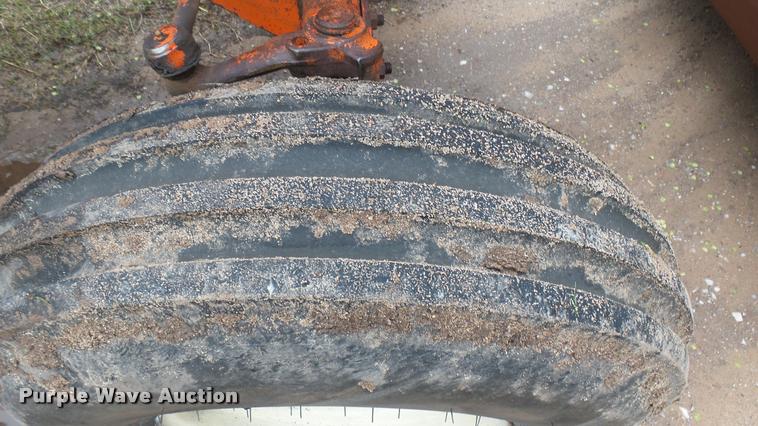 image for item DA7752 Allis Chalmers One-Ninety XT tractor