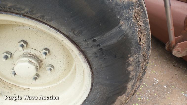 image for item DA7752 Allis Chalmers One-Ninety XT tractor