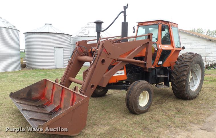 image for item DA7753 1979 Allis Chalmers 7045 tractor