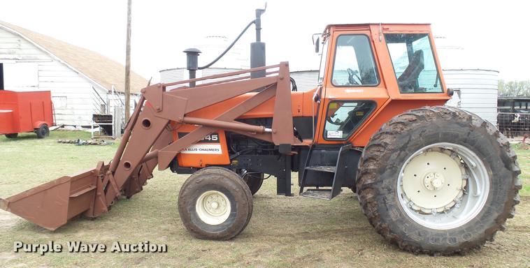 image for item DA7753 1979 Allis Chalmers 7045 tractor