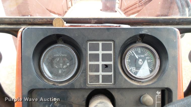 image for item DA7753 1979 Allis Chalmers 7045 tractor