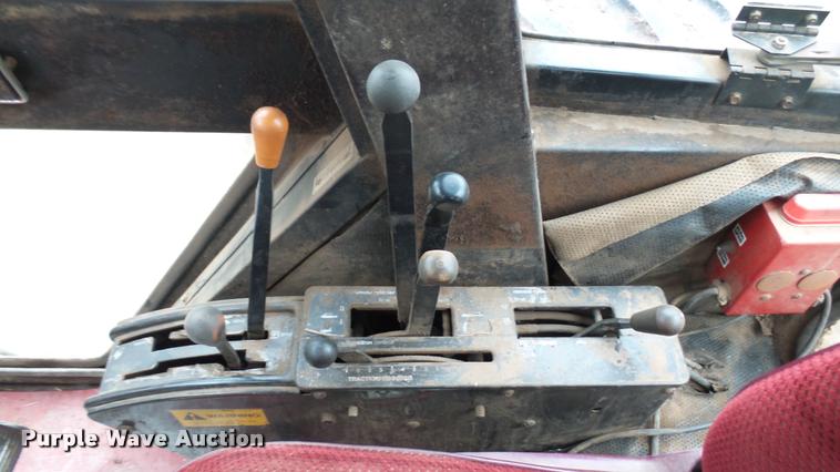 image for item DA7753 1979 Allis Chalmers 7045 tractor