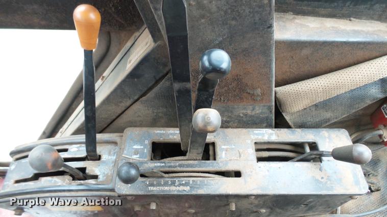 image for item DA7753 1979 Allis Chalmers 7045 tractor